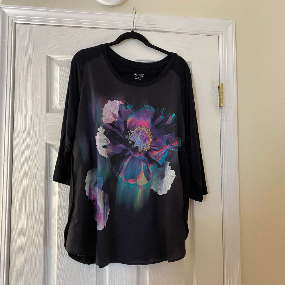 Floral baseball two tone tunic 3/4 sleeves